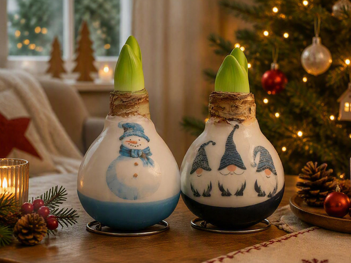 Porcelain blue snowmen.